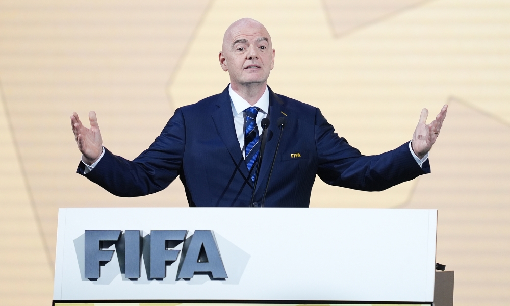 拉塞尔18分关键攻传胜独行侠!浓眉12分无进攻欲望,克莱16投11铁.